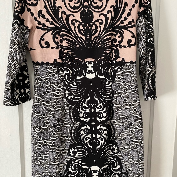 Gorgeous Multi-Color Women’ Dress Size 8 - Picture 9 of 9